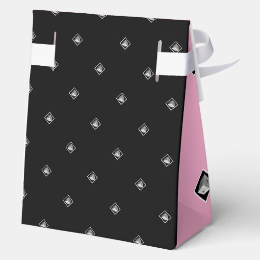 Pyramid Cube Zwart Wit Roze Bedankdoosjes (Achterkant)