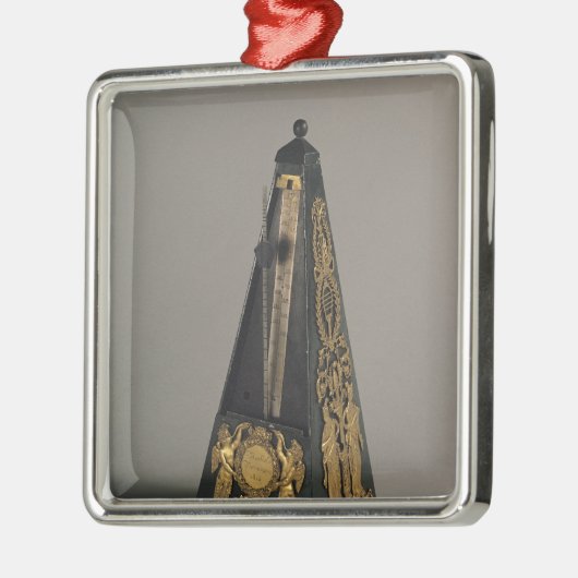 Pyramidale metronoom, 1815 metalen ornament (Links)