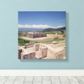 Pyramide van de Verdoezelde Serpent Canvas Afdruk (Insitu (Houten vloer))