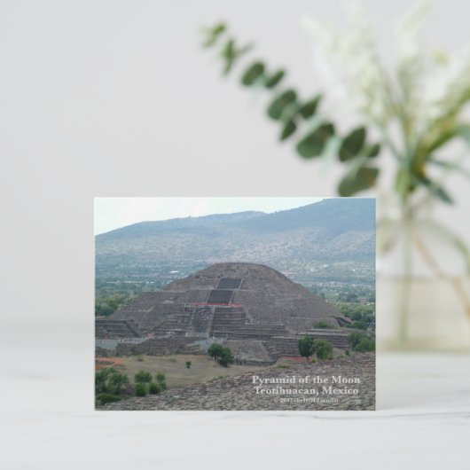 Pyramide van het Briefkaart Moon (Staand voorkant)