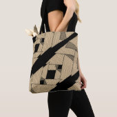 Pyramiden Omhoog en Omlaag Geel op Zwart Tote Bag (Dichtbij)