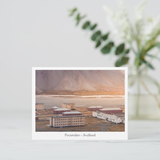 Pyramiden Svalbard Briefkaart (Staand voorkant)