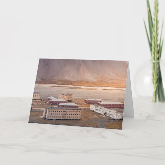Pyramiden Svalbard Kaart (Voorkant)