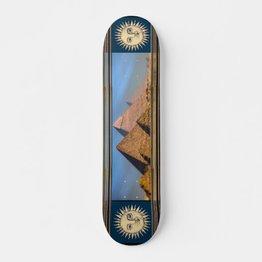 Pyramides Skateboard (Voorkant)