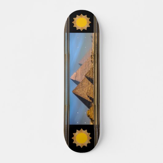 Pyramides Skateboard (Voorkant)