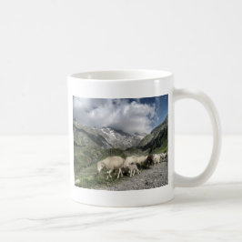 pyreneeën landschap koffiemok