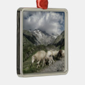 pyreneeën landschap metalen ornament (Rechts)