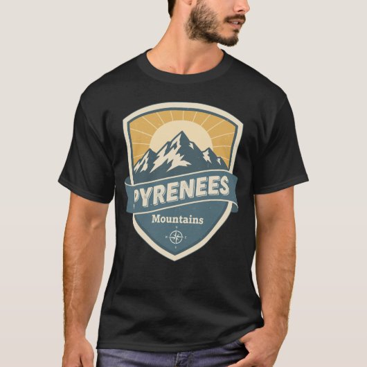 Pyrenees Mountains Vintage Badge T-shirt (Voorkant)