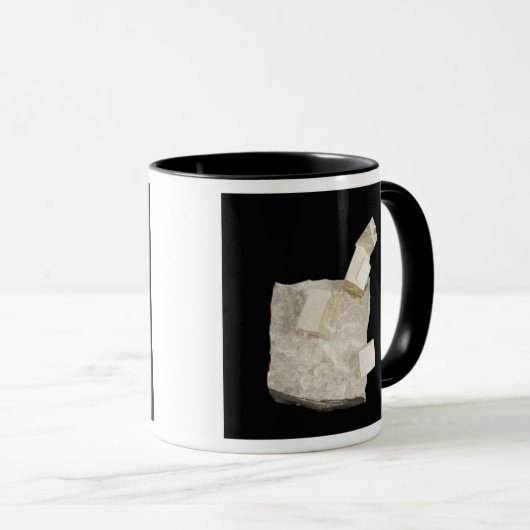 Pyriet kristallen in schalie mok (Voorkant rechts)