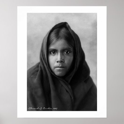 Qa'hatika Girl door Edward S. Curtis 16 x 20 Poster (Voorkant)