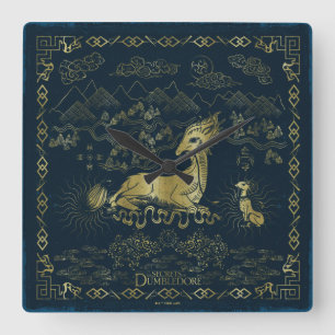 Qilin at Rest Golden Tapestry Vierkante Klok