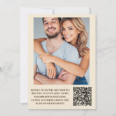 QR Code Arch Groovy Retro 70s Bloemen bruiloft Kaart (Achterkant)