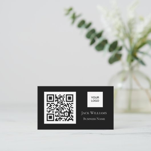 QR Code Business Logo Black Professional Modern Visitekaartje (Staand voorkant)