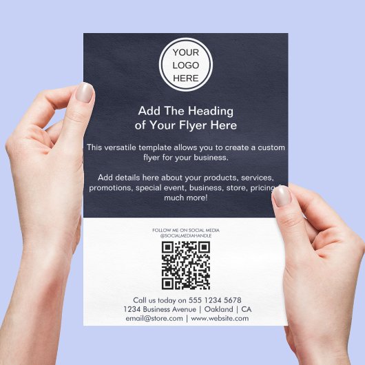QR Code & Business Logo Moderne Marketing Flyer