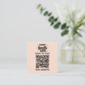 QR Code Business Logo Professional Modern Roze Vierkante Visitekaartje (Staand voorkant)