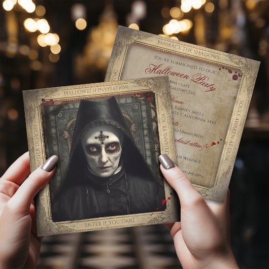 QR Code Creepy Nun Lunatic Asylum Halloween Kaart