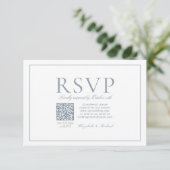 QR Code Elegant Dusty Blue Classic Script RSVP Kaartje (Staand voorkant)
