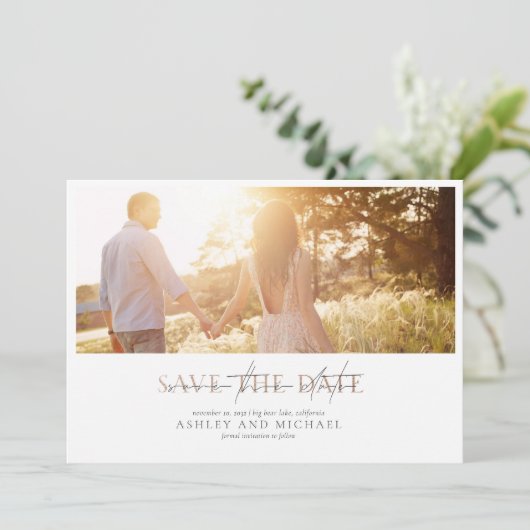 QR Code Elegant Script Photo Wedding Sla de datum Kaart (Staand voorkant)