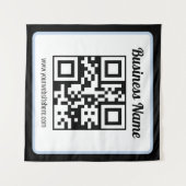 QR-code en tekst met een lichtblauwe rand kunnen w Wandkleed (Voorkant (horizontaal))