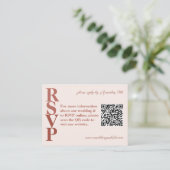 QR-code Foto Terracotta Modern Wedding RSVP Kaart (Staand voorkant)
