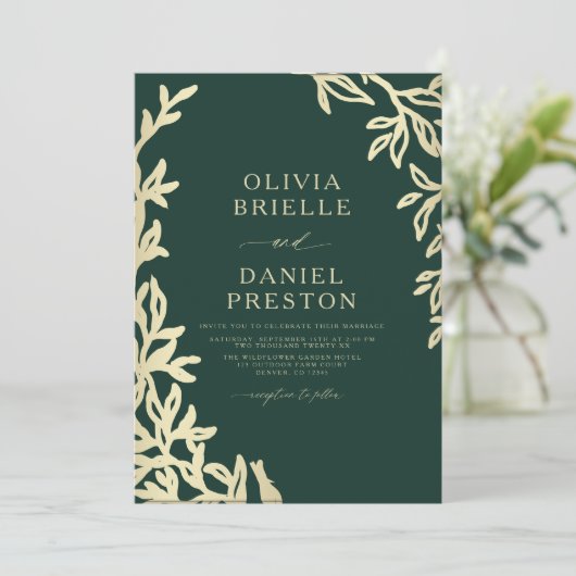 QR Code Groen Goud Minimal Leaf Wedding Kaart (Staand voorkant)