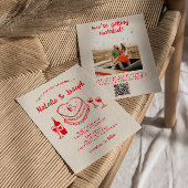 QR-code Hand getrokken rode eigenzinnige taart Fot Kaart