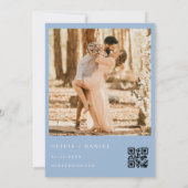QR Code Klassieke Wapen Dusty Blue Foto Bruiloft Kaart (Achterkant)