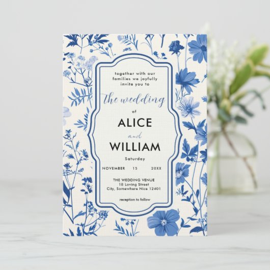 QR-code Landelijke Blauwe Wilde Bloem Bruiloft Uit Kaart (Staand voorkant)