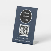 QR Code Logo Navy Blue Business Scan me Website Reclamebord Met Voetstuk (Voorkant)