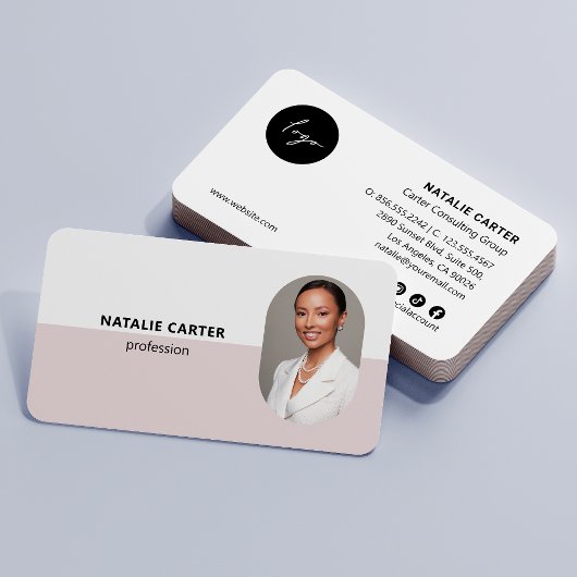 QR CODE Logo OVAL Photo Professional BLUSH PINK Visitekaartje