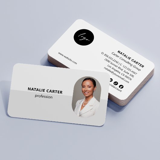 QR CODE Logo OVAL Photo Professional LICHTGRIJS Visitekaartje