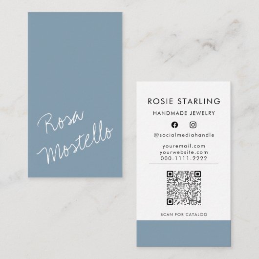 QR Code  Manuscript Artisan Bleek Blauw Verticaal Visitekaartje (Voorkant / Achterkant)