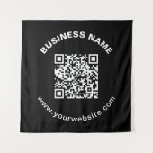 QR-code met bedrijfsnaam vet cirkelvormige tekst Wandkleed (Voorkant)
