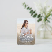 QR Code Mini Afstuderen Foto Modern Wit Script Informatiekaartje (Staand voorkant)