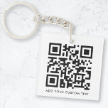 QR-code Minimaliseert eenvoudige, witte aangepaste Sleutelhanger<br><div class="desc">Een eenvoudige sjabloon van de sleutelhanger van de douane witte QR code in een moderne minimalistische stijl die gemakkelijk met uw code QR en douanetekst kan worden bijgewerkt,  bijvoorbeeld scan me aan.. #QRcode #sleutelhanger #business</div>