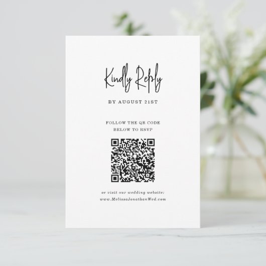 QR Code minimalistisch handgeschreven script bruil RSVP Kaartje (Staand voorkant)