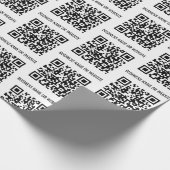 QR-code Modern minimalistisch bedrijf Cadeaupapier (Hoek)
