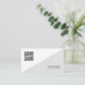 QR-code Modern minimalistisch Schone Professional Visitekaartje (Staand voorkant)