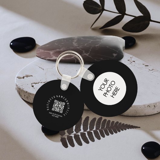 QR-code modern, zwart bedrijfslogo Rond Sleutelhanger