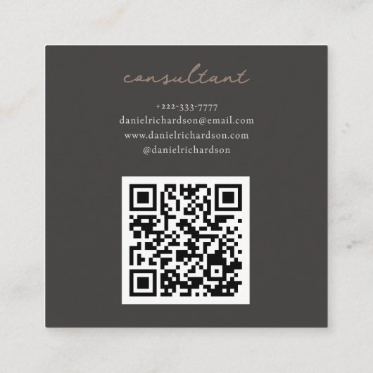 QR Code Modern Zwart Esthetisch Initiaal Monogram Vierkante Visitekaartje (Achterkant)