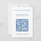 QR-code moderne blauwe en witte trouw-RSVP RSVP Kaartje (Achterkant)