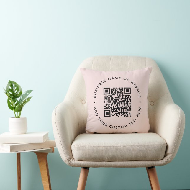 QR-code | Roze zakelijke moderne vrouwelijke meisj Kussen (Stoel)