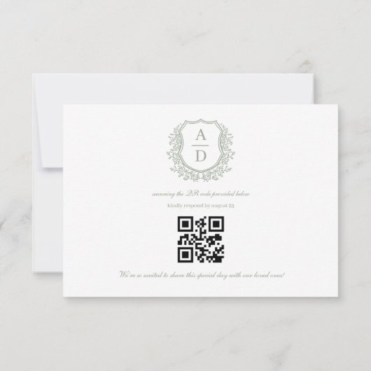 QR Code Sage Green Crest Monogram Huwelijk RSVP Kaartje (Achterkant)