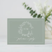QR Code Sage Green Leafy Crest Monogram Weddenscha RSVP Kaartje (Staand voorkant)