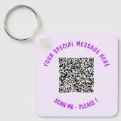 QR Code Scan Info Aangepaste Tekst Sleutelhanger G (Voorkant)