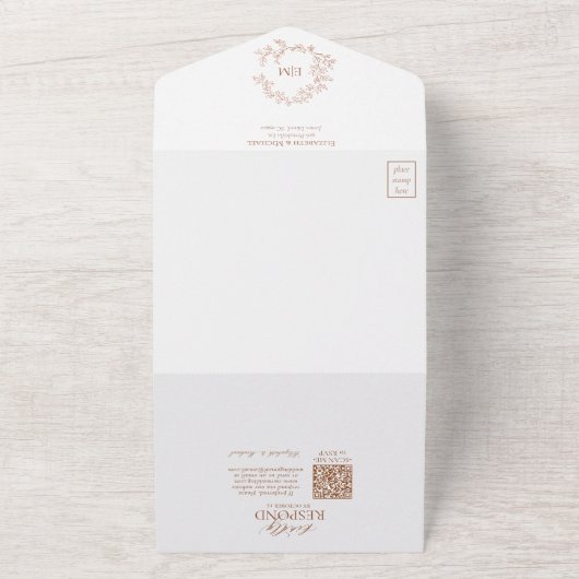 QR Code Terracotta Leafy Crest Monogram Weddenscha All In One Uitnodiging (Buitenkant)