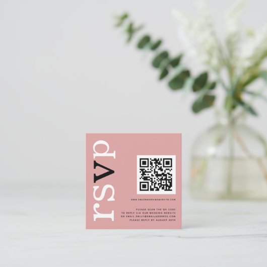 QR-code Typografie Dusty Roos Weddenschap Online R Informatiekaartje (Staand voorkant)