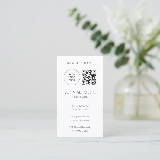 QR-code Upload uw eigen Logo naar Modern Minimal Visitekaartje (Staand voorkant)