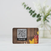 QR Code Visitekaartje met Herfstbladeren Op Hout (Staand voorkant)