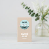 QR code visitekaartje, Zacht beige Logo minimalist Visitekaartje (Staand voorkant)